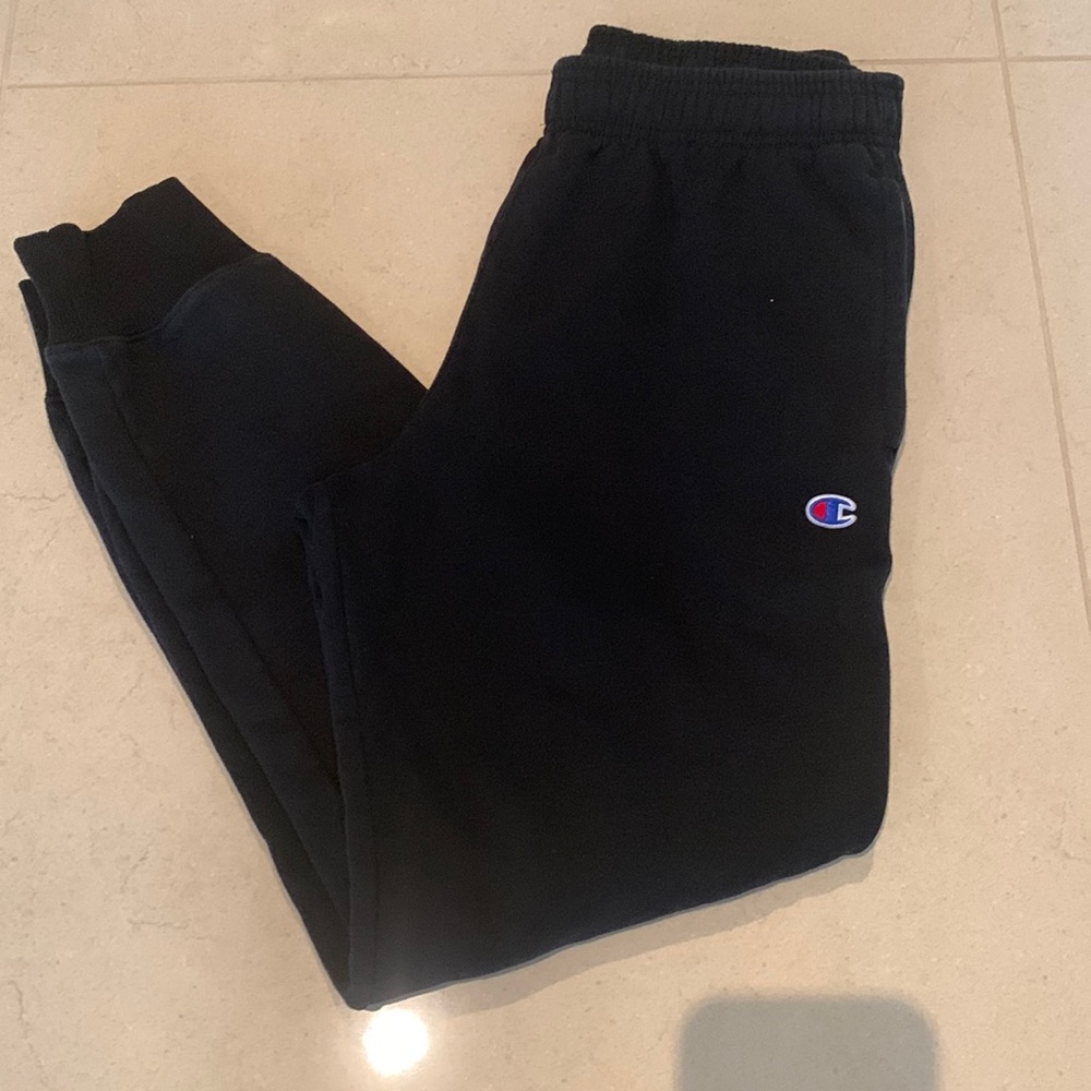 Champion powerblend fleece jogger black medium. Excellent condition.